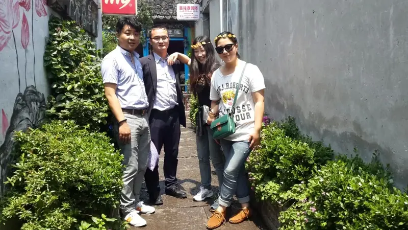 润扬网络策划5月绩优员工游西塘